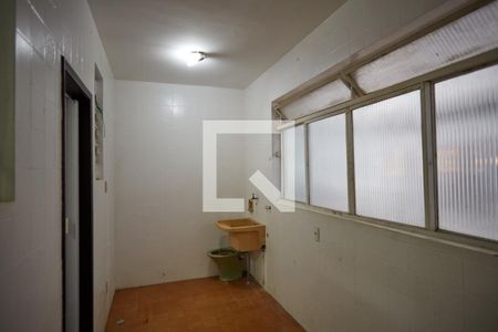 Apartamento à venda com 170m², 3 quartos e 1 vagaÁrea de Serviço