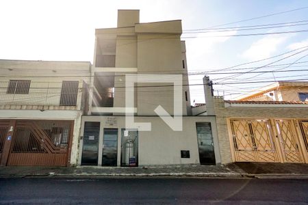 Apartamento à venda com 33m², 2 quartos e sem vaga Apartamento à venda com 33m², 2 quartos e sem vagaFachada
