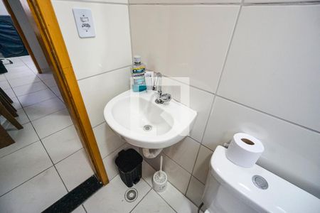 Apartamento à venda com 33m², 2 quartos e sem vaga Apartamento à venda com 33m², 2 quartos e sem vagaBanheiro