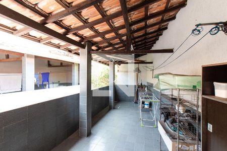 Casa à venda com 257m², 3 quartos e 4 vagasTerraço  