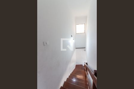 Casa à venda com 257m², 3 quartos e 4 vagasEscada 