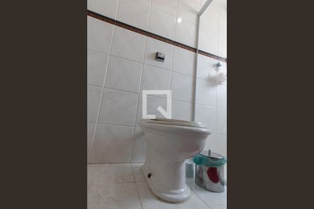 Casa à venda com 257m², 3 quartos e 4 vagasBanheiro da Suíte 1