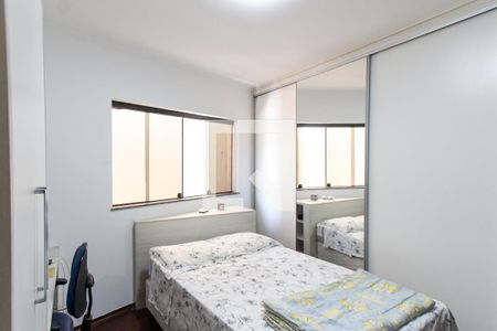 Casa à venda com 257m², 3 quartos e 4 vagasSuíte 2  