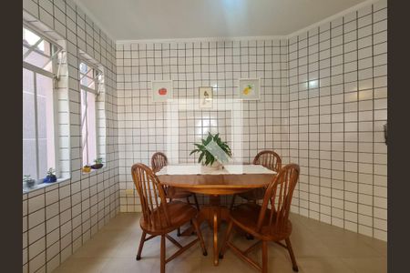 Casa à venda com 350m², 4 quartos e 5 vagasCozinha