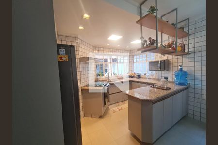 Casa à venda com 350m², 4 quartos e 5 vagasCozinha