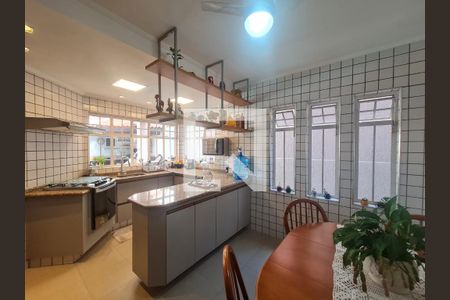 Casa à venda com 350m², 4 quartos e 5 vagasCozinha