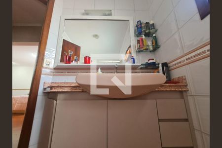 Casa à venda com 350m², 4 quartos e 5 vagasBanheiro da Suíte