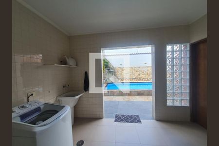 Casa à venda com 350m², 4 quartos e 5 vagasÁrea de Serviço