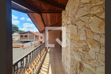 Casa à venda com 350m², 4 quartos e 5 vagasVaranda dormitórios 2 e 3