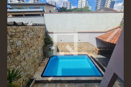 Casa à venda com 350m², 4 quartos e 5 vagasVaranda da Suíte com vista p piscina