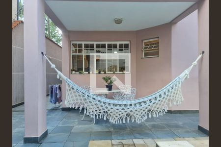 Casa à venda com 350m², 4 quartos e 5 vagasPiscina e churrasqueira