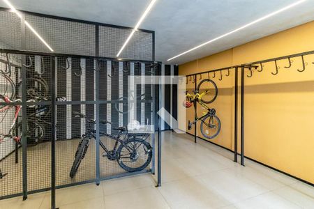 Studio à venda com 39m², 1 quarto e sem vaga Studio à venda com 39m², 1 quarto e sem vagaÁrea comum - Bicicletário