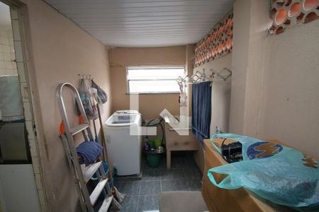 Casa à venda com 100m², 2 quartos e 1 vagaÁrea de Serviço