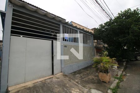 Casa à venda com 100m², 2 quartos e 1 vagaFachada 