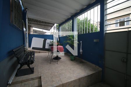 Casa à venda com 100m², 2 quartos e 1 vagaQuintal e Garagem