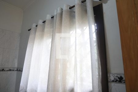 Casa para alugar com 250m², 5 quartos e 4 vagasBanheiro Social