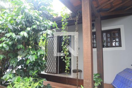 Casa para alugar com 250m², 5 quartos e 4 vagasÁrea externa