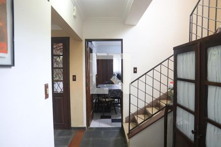 Casa para alugar com 250m², 5 quartos e 4 vagasHall