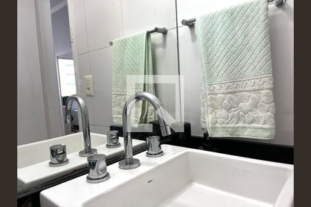 Apartamento à venda com 117m², 3 quartos e 2 vagas Apartamento à venda com 117m², 3 quartos e 2 vagasBanheiro da Suíte 2