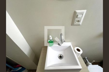 Apartamento à venda com 117m², 3 quartos e 2 vagas Apartamento à venda com 117m², 3 quartos e 2 vagasBanheiro de serviço