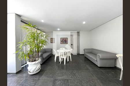 Apartamento à venda com 117m², 3 quartos e 2 vagas Apartamento à venda com 117m², 3 quartos e 2 vagasÁrea comum - Salão de festas