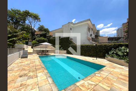 Apartamento à venda com 117m², 3 quartos e 2 vagas Apartamento à venda com 117m², 3 quartos e 2 vagasÁrea comum - Piscina