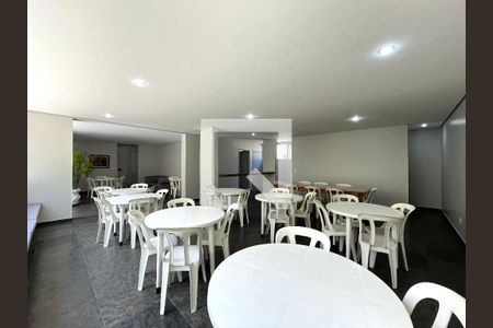 Apartamento à venda com 117m², 3 quartos e 2 vagas Apartamento à venda com 117m², 3 quartos e 2 vagasÁrea comum - Salão de festas