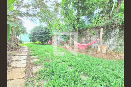 Casa à venda com 1000m², 3 quartos e 6 vagasQuintal