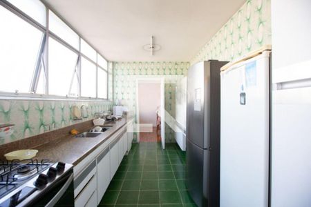 Apartamento à venda com 323m², 4 quartos e 2 vagas