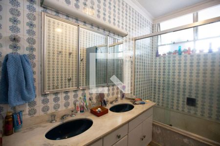 Apartamento à venda com 323m², 4 quartos e 2 vagas