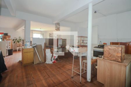 Casa à venda com 300m², 2 quartos e 2 vagas Casa à venda com 300m², 2 quartos e 2 vagasGaragem