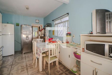 Casa à venda com 300m², 2 quartos e 2 vagas Casa à venda com 300m², 2 quartos e 2 vagasCozinha