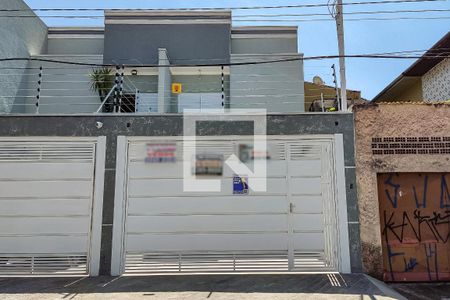 Casa à venda com 140m², 3 quartos e 2 vagas Casa à venda com 140m², 3 quartos e 2 vagasFachada/Plaquinha