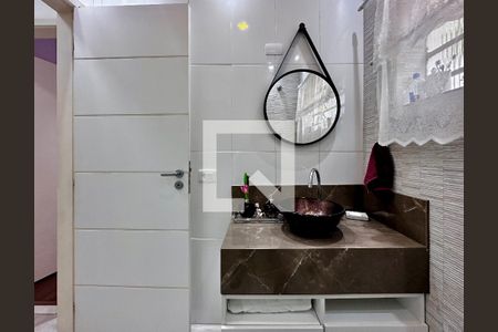 Casa à venda com 189m², 5 quartos e 2 vagas Casa à venda com 189m², 5 quartos e 2 vagasBanheiro Social