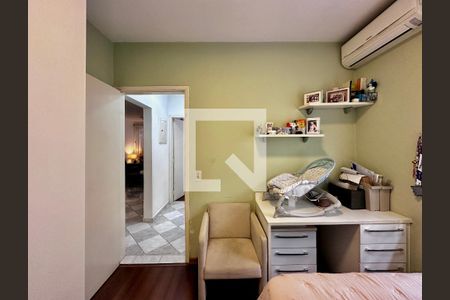 Casa à venda com 189m², 5 quartos e 2 vagas Casa à venda com 189m², 5 quartos e 2 vagasQuarto 2