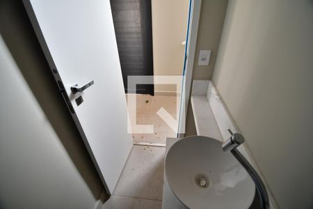 Casa de condomínio à venda com 85m², 2 quartos e 2 vagasLavabo