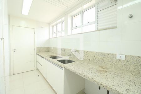 Apartamento para alugar com 249m², 4 quartos e 3 vagas Apartamento para alugar com 249m², 4 quartos e 3 vagasÁrea de Serviço