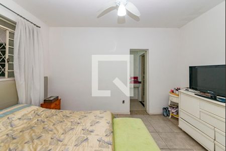 Casa à venda com 199m², 4 quartos e 2 vagasSuíte