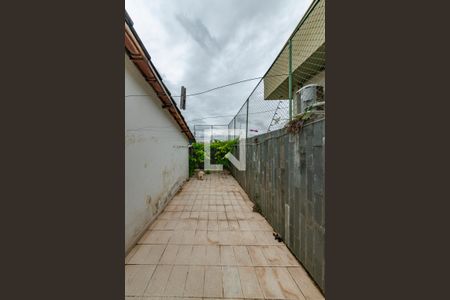 Casa à venda com 199m², 4 quartos e 2 vagasQuintal