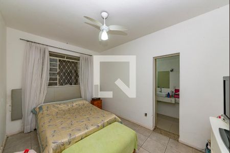 Casa à venda com 199m², 4 quartos e 2 vagasSuíte