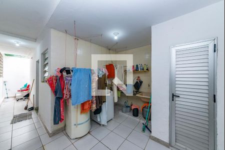 Casa à venda com 199m², 4 quartos e 2 vagasÁrea de Serviço