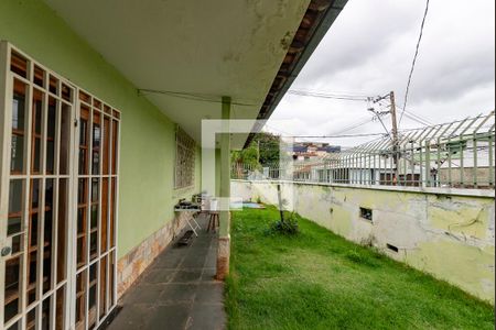 Casa à venda com 199m², 4 quartos e 2 vagasQuintal