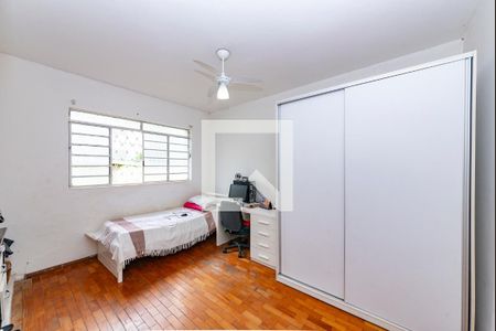 Casa à venda com 199m², 4 quartos e 2 vagasQuarto 3