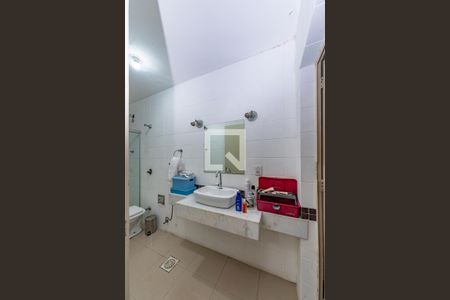 Casa à venda com 199m², 4 quartos e 2 vagasBanheiro da Suíte