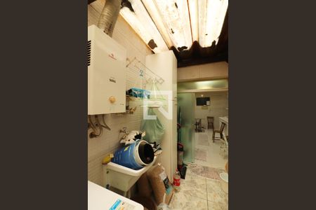 Apartamento à venda com 140m², 2 quartos e 1 vagaÁrea de Serviço