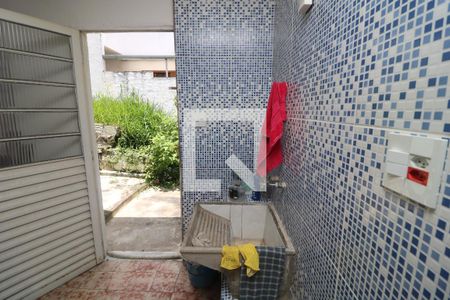 Casa à venda com 100m², 3 quartos e sem vagaÁrea de Serviço