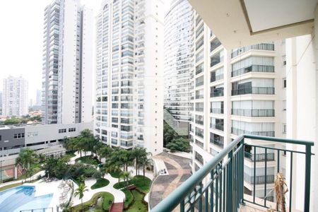 Apartamento à venda com 168m², 4 quartos e 3 vagas Apartamento à venda com 168m², 4 quartos e 3 vagasvaranda