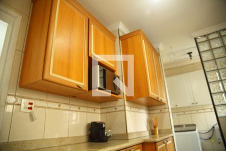 Apartamento à venda com 68m², 2 quartos e 1 vagaCozinha - Armários