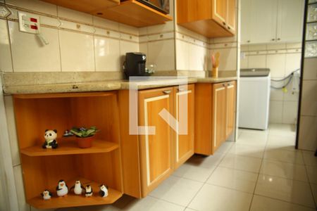 Apartamento à venda com 68m², 2 quartos e 1 vagaCozinha - Armários