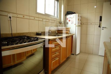 Apartamento à venda com 68m², 2 quartos e 1 vagaCozinha